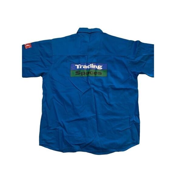 TLC TRADING SPACES BUTTON DOWN GRAPHIC SHIRT - Picture 2 of 4